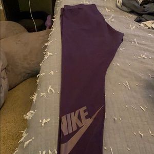 Purple leggings never worn